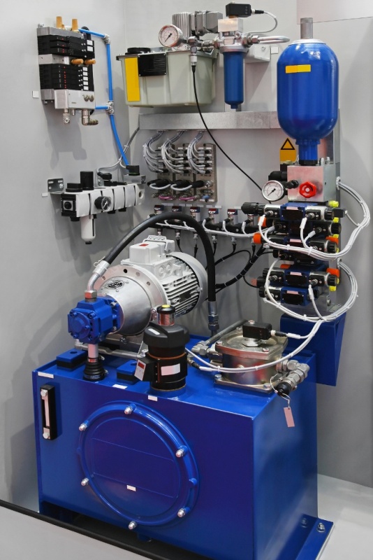 Elektryczna pompa podciśnieniowa w aplikacji hydraulicznej